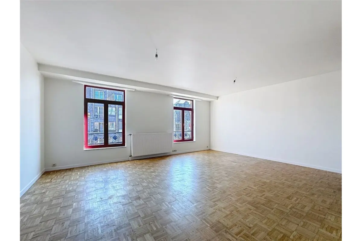 Appartement à louer à Saint-Josse-ten-Noode 1210 1280.00€ 2 chambres 102.00m² - annonce 762954