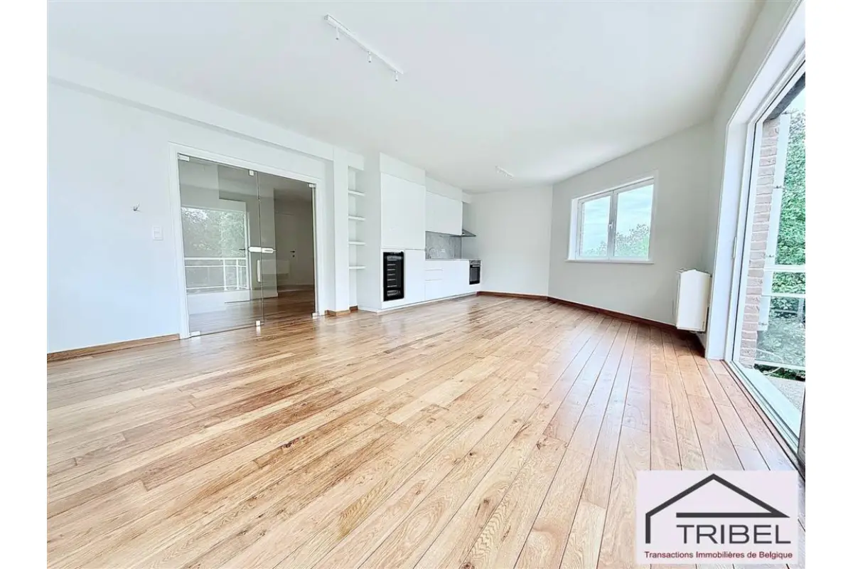 Appartement te  huur in Ukkel 1180 1900.00€ 2 slaapkamers 95.00m² - Zoekertje 763416