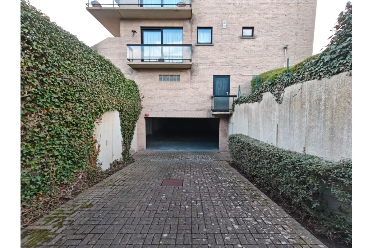 Parking & garage te  koop in Koksijde 8670 45000.00€  slaapkamers m² - Zoekertje 763687