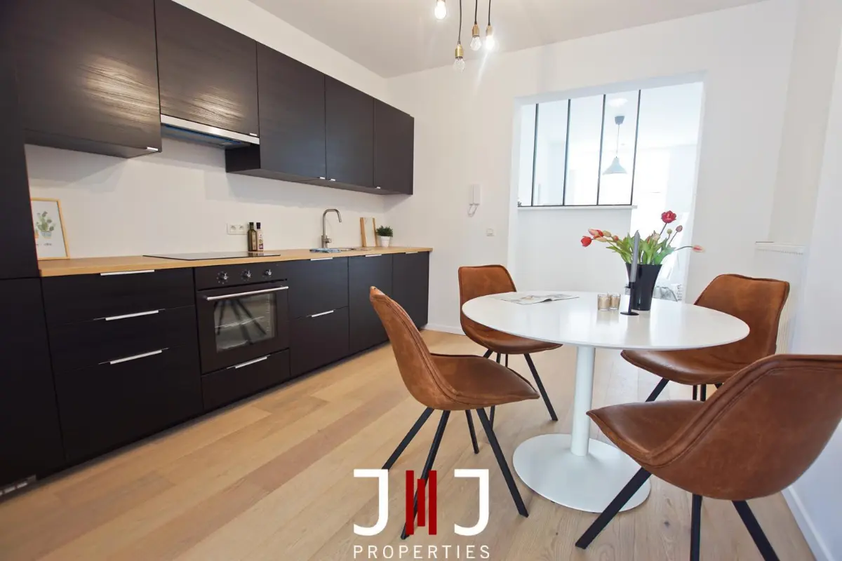 Appartement te  huur in Vorst 1190 950.00€ 1 slaapkamers 45.00m² - Zoekertje 762890