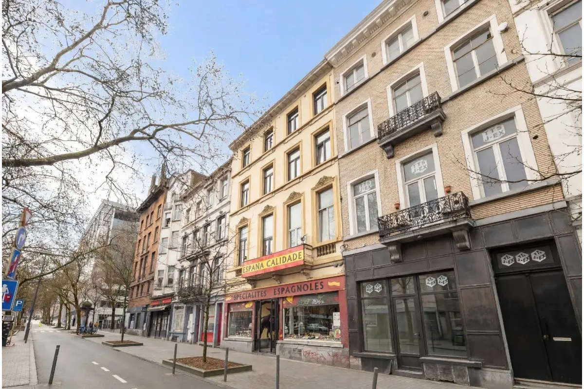 Appartement te  koop in Sint-Gillis 1060 225000.00€ 2 slaapkamers 62.00m² - Zoekertje 763295