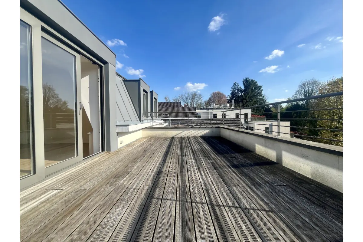 Appartement te  huur in Ukkel 1180 1650.00€ 2 slaapkamers 115.00m² - Zoekertje 763388