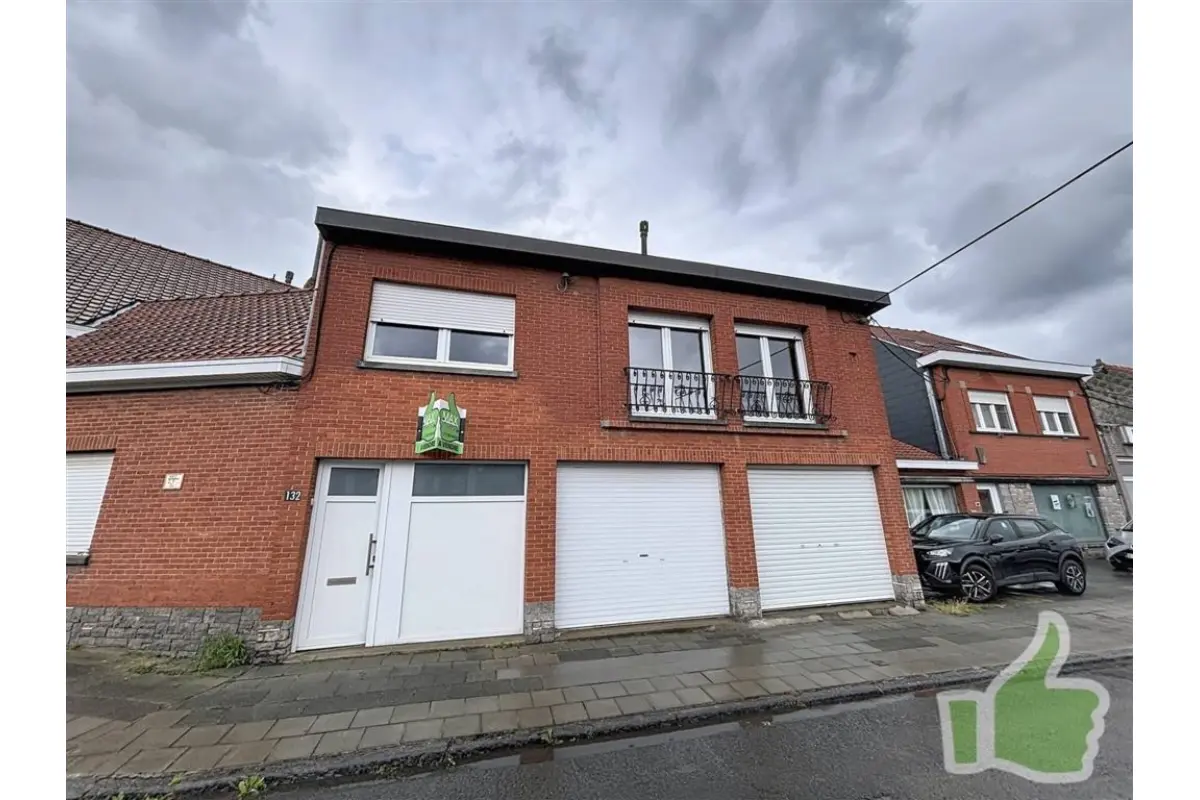 Parking & garage te  koop in Moeskroen 7700 210000.00€  slaapkamers m² - Zoekertje 763076