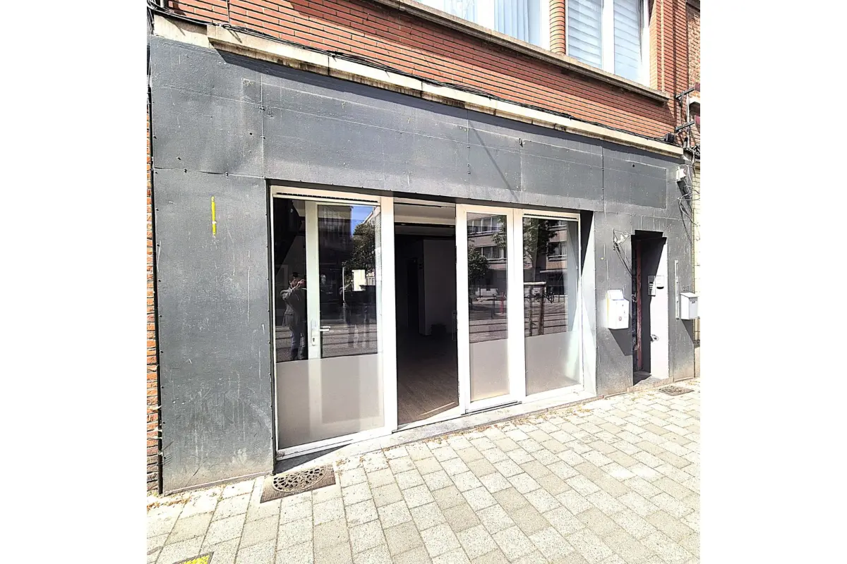 Handelszaak te  koop in Jette 1090 185000.00€  slaapkamers 113.00m² - Zoekertje 762908