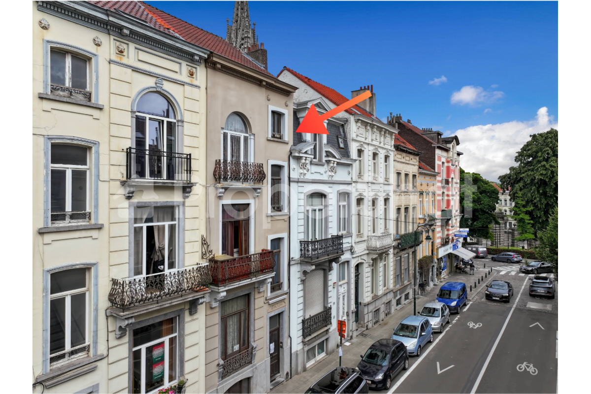 Huis te  koop in Laken 1020 350000.00€ 4 slaapkamers 267.00m² - Zoekertje 764263