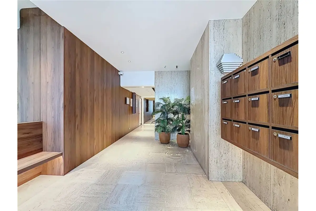 Appartement te  in Brussel 1000 695000.00€ 4 slaapkamers 209.00m² - Zoekertje 765009