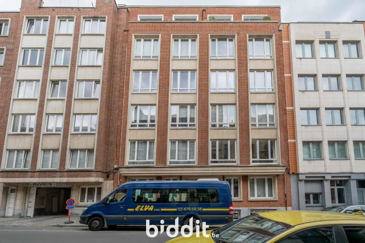 Appartement te  koop in Vorst 1190 185000.00€ 1 slaapkamers m² - Zoekertje 764778