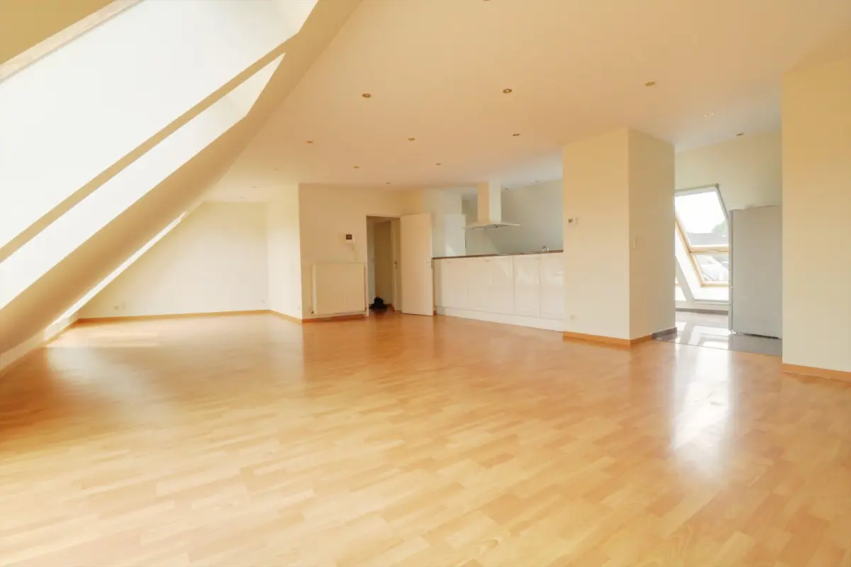 Appartement te  huur in Sint-Lambrechts-Woluwe 1200 1700.00€ 3 slaapkamers 130.00m² - Zoekertje 764453