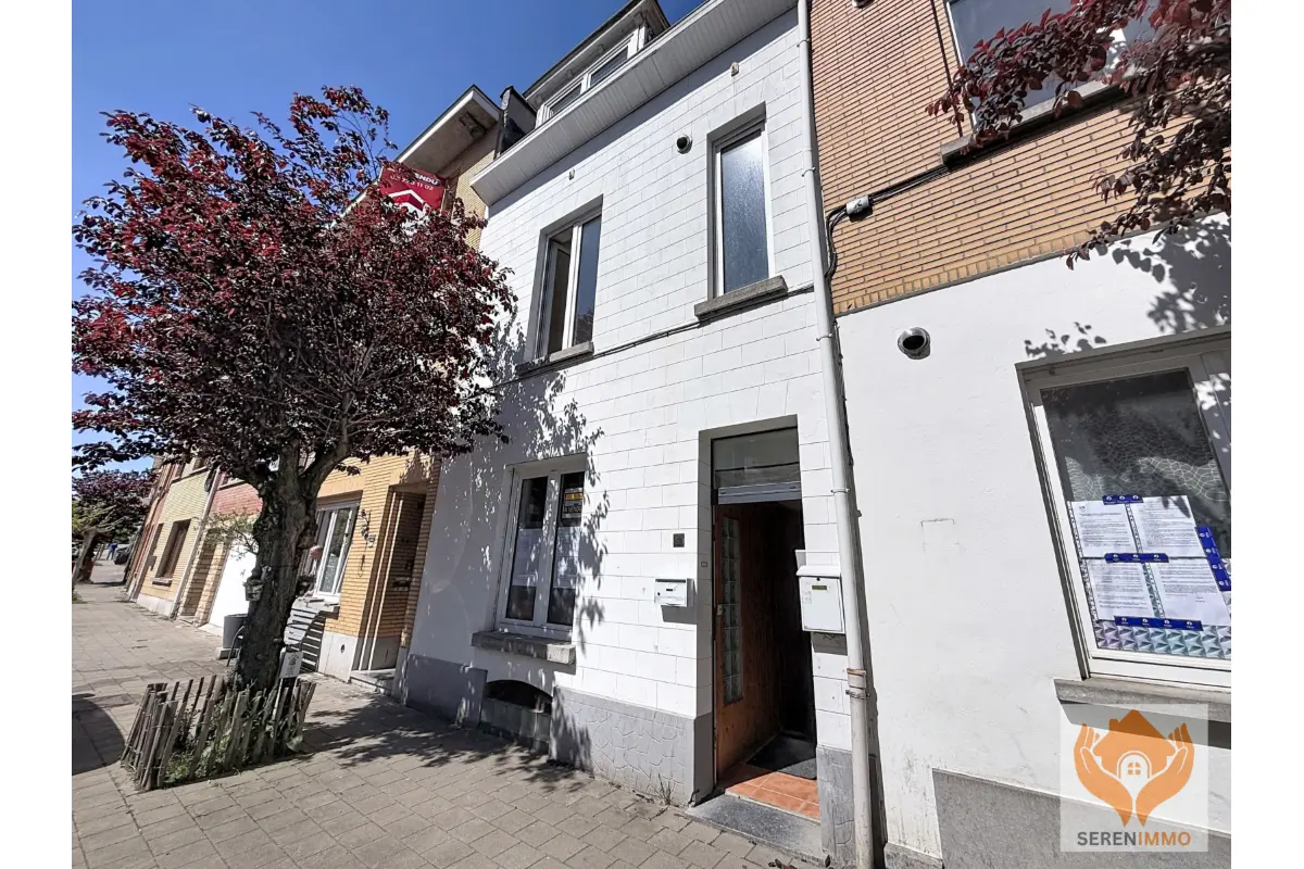Huis te  koop in Sint-Lambrechts-Woluwe 1200 375000.00€ 4 slaapkamers 200.00m² - Zoekertje 764190