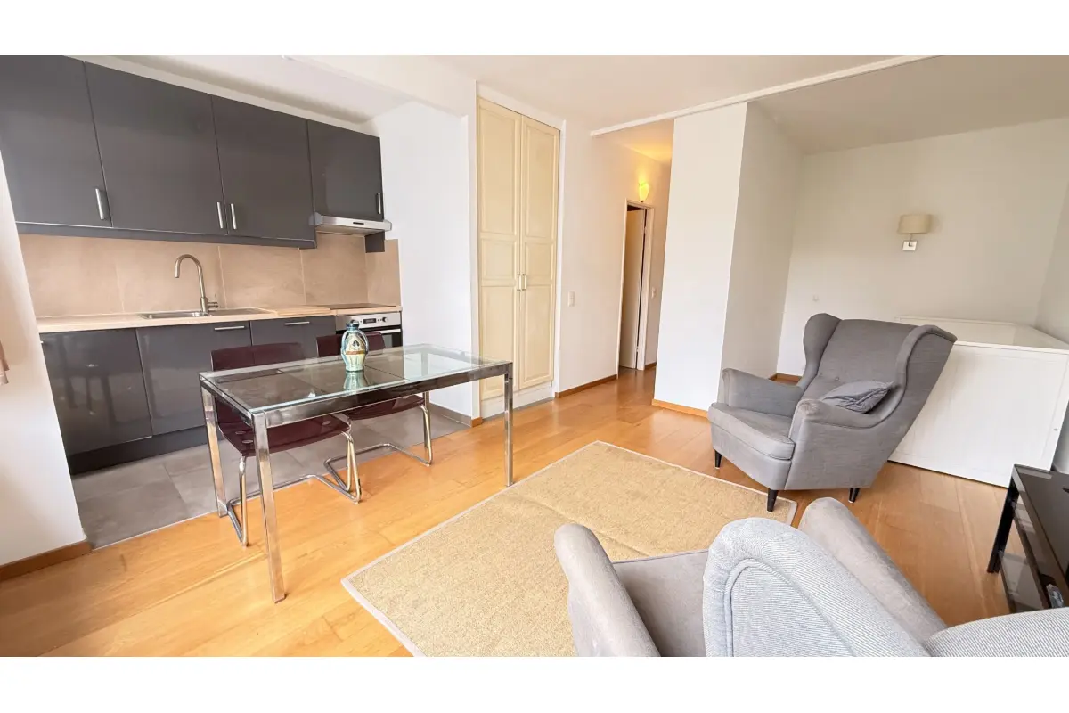 Studio à vendre à Etterbeek 1040 220000.00€ 0 chambres 35.00m² - annonce 764216
