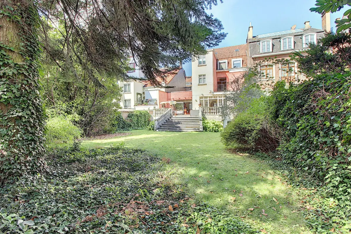Huis te  koop in Elsene 1050 2190000.00€ 5 slaapkamers 650.00m² - Zoekertje 764365