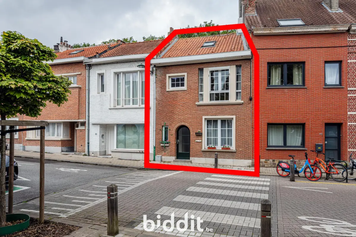 Huis te  koop in Sint-Pieters-Woluwe 1150 322000.00€ 3 slaapkamers m² - Zoekertje 766149