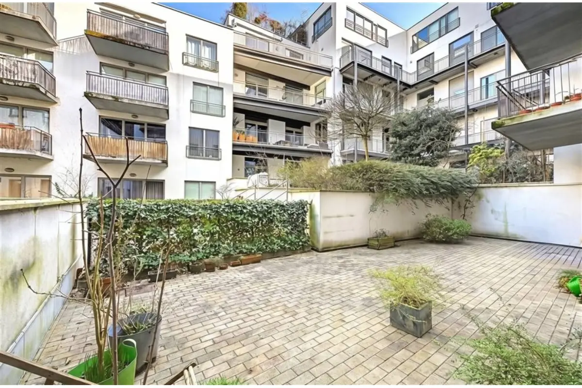 Rez-de-chaussée à louer à Bruxelles 1000 1200.00€ 1 chambres 67.00m² - annonce 765809