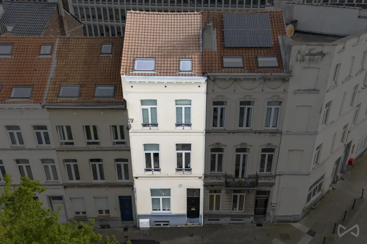 Huis te  in Etterbeek 1040 795000.00€ 4 slaapkamers 249.00m² - Zoekertje 765593
