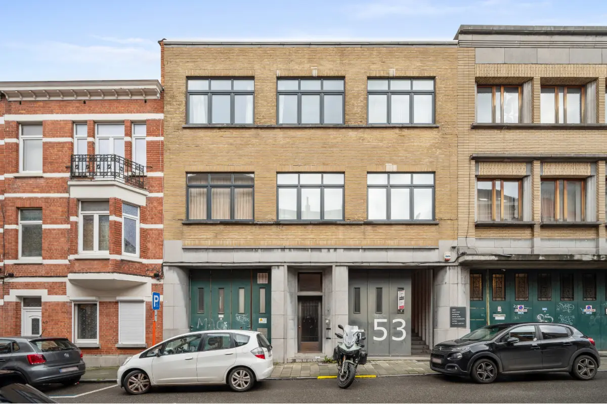Handelszaak te  koop in Schaarbeek 1030 1000000.00€  slaapkamers 1833.00m² - Zoekertje 766098