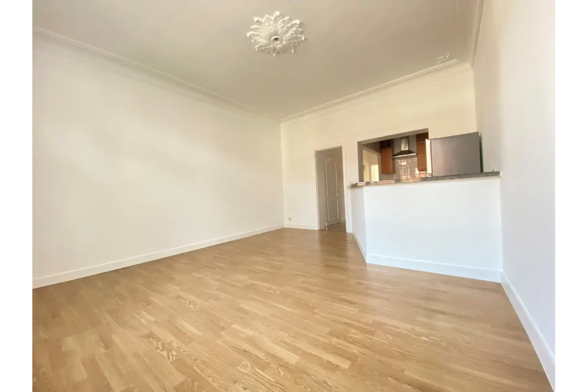Appartement te  huur in Sint-Lambrechts-Woluwe 1200 975.00€ 1 slaapkamers 61.00m² - Zoekertje 766392