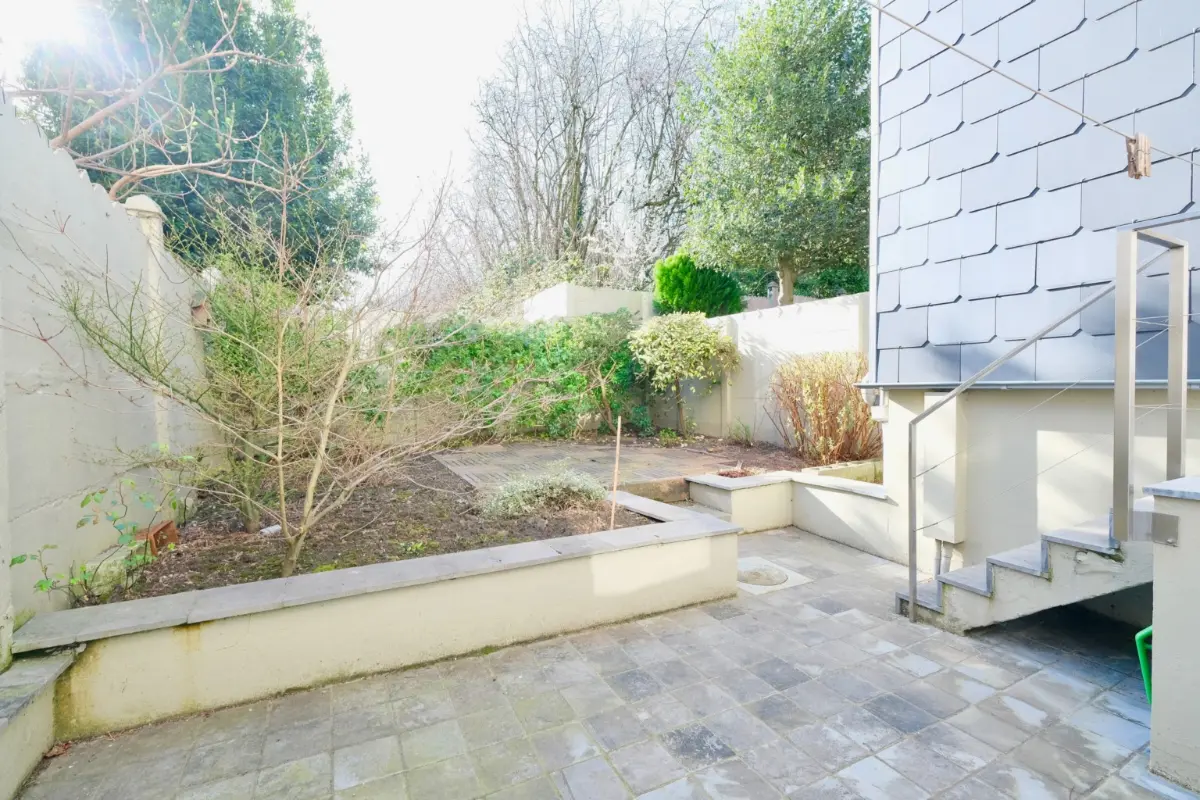 Maison à  à Berchem-Sainte-Agathe 1082 439000.00€ 6 chambres 187.00m² - annonce 766059