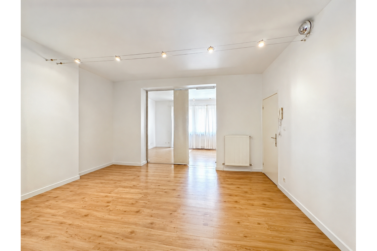 Rez-de-chaussée à vendre à Etterbeek 1040 245000.00€ 1 chambres 64.00m² - annonce 765955