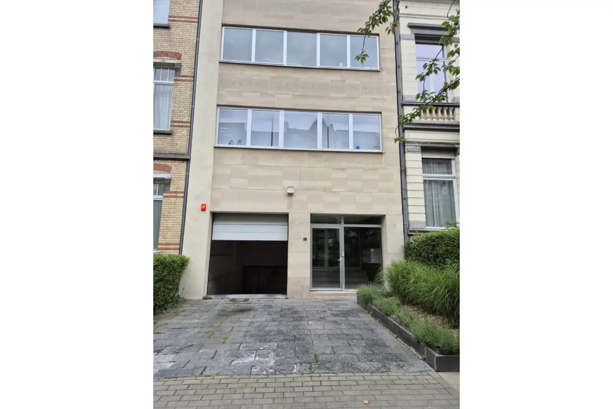 Parking / garage à louer à Ixelles 1050 150.00€  chambres m² - annonce 765723
