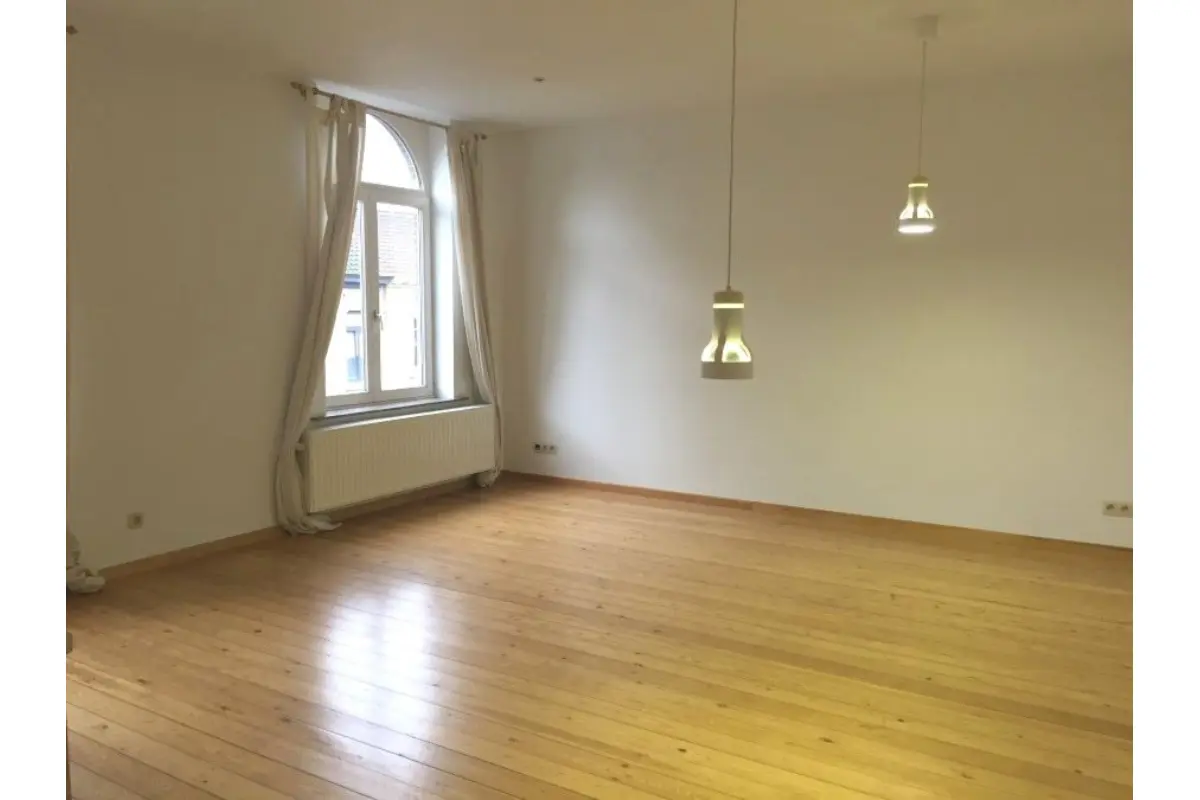 Appartement te  huur in Sint-Lambrechts-Woluwe 1200 1100.00€ 1 slaapkamers 75.00m² - Zoekertje 765778