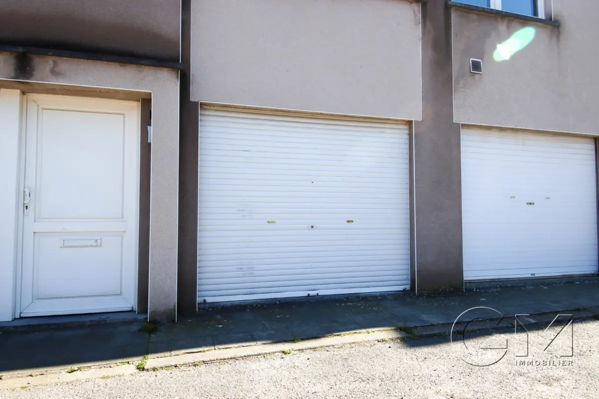 Parking & garage te  koop in Steenput 7730 22000.00€  slaapkamers m² - Zoekertje 766018