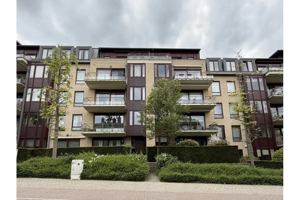Appartement te  huur in Sint-Lambrechts-Woluwe 1200 1500.00€ 2 slaapkamers 110.00m² - Zoekertje 766106