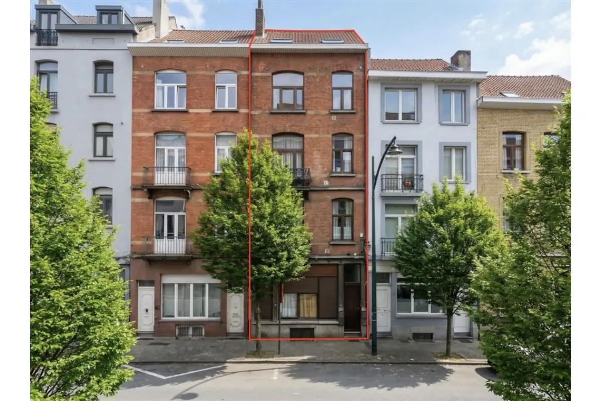 Appartementsgebouw te  koop in Brussel 1000 895000.00€ 6 slaapkamers 286.00m² - Zoekertje 767449