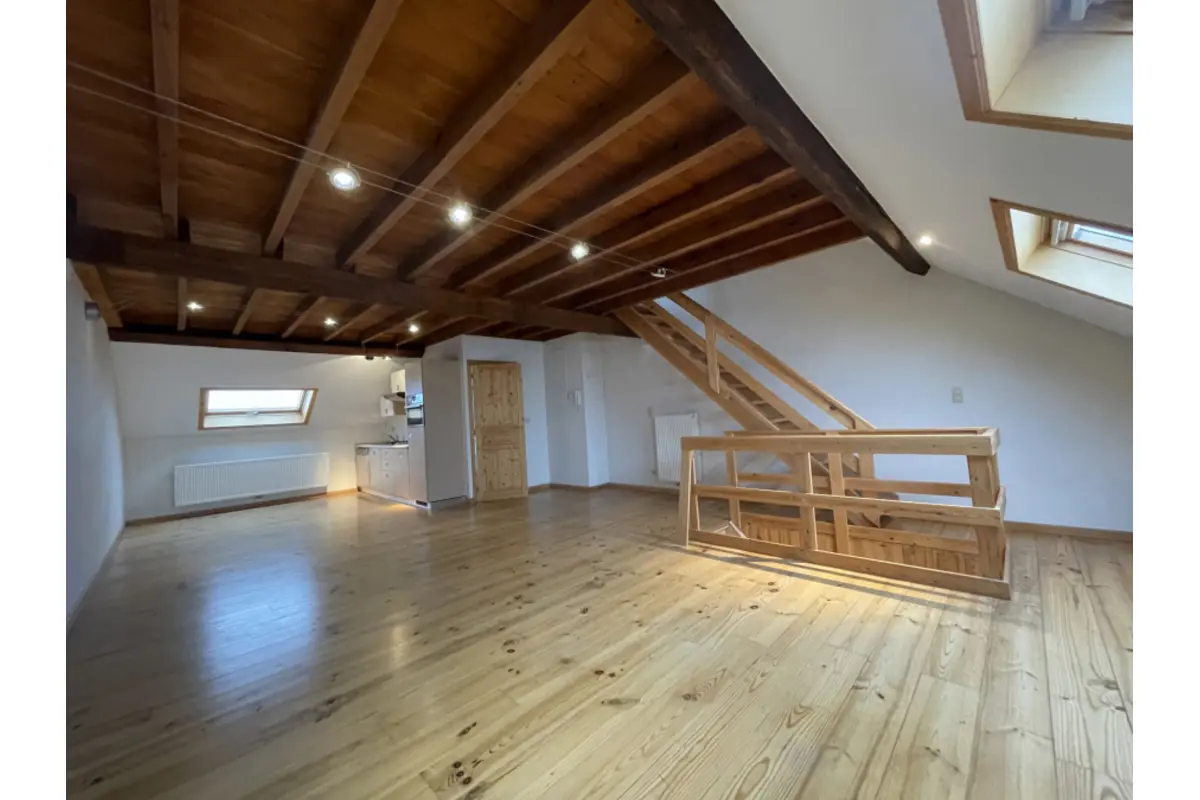 Duplex à louer à Bruxelles 1000 1300.00€ 1 chambres 75.00m² - annonce 766552