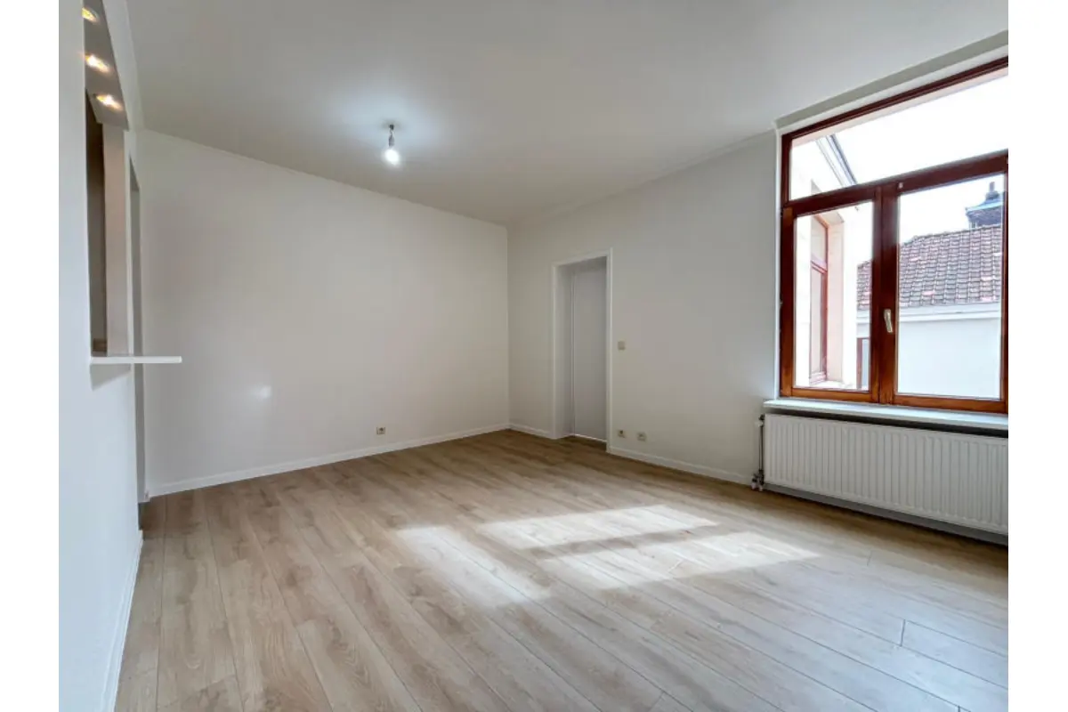 Appartement à  à Saint-Gilles 1060 900.00€ 1 chambres 50.00m² - annonce 766562