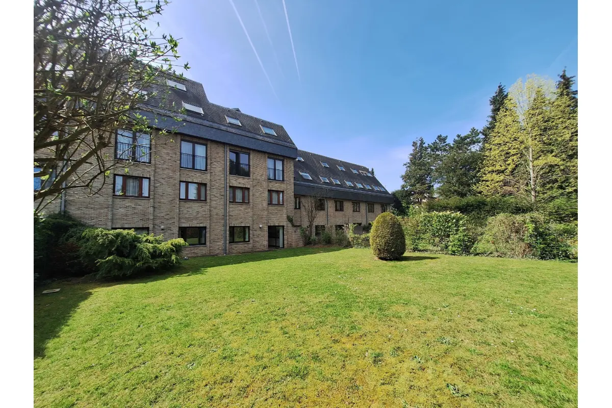 Appartement te  huur in Sint-Pieters-Woluwe 1150 2650.00€ 3 slaapkamers 160.00m² - Zoekertje 766638