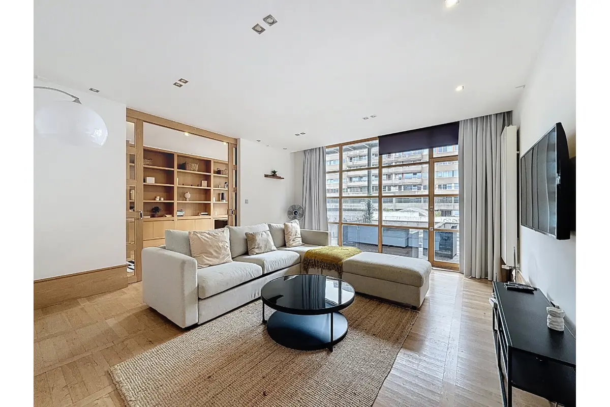 Appartement te  in Elsene 1050 2400.00€ 3 slaapkamers 180.00m² - Zoekertje 766538