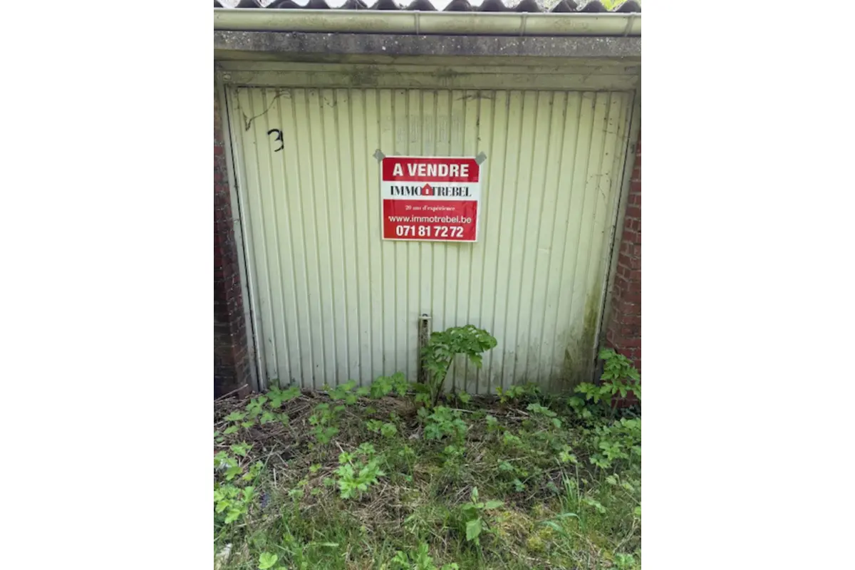 Parking & garage te  koop in Fontaine-l'Evêque 6140 12000.00€  slaapkamers m² - Zoekertje 766768