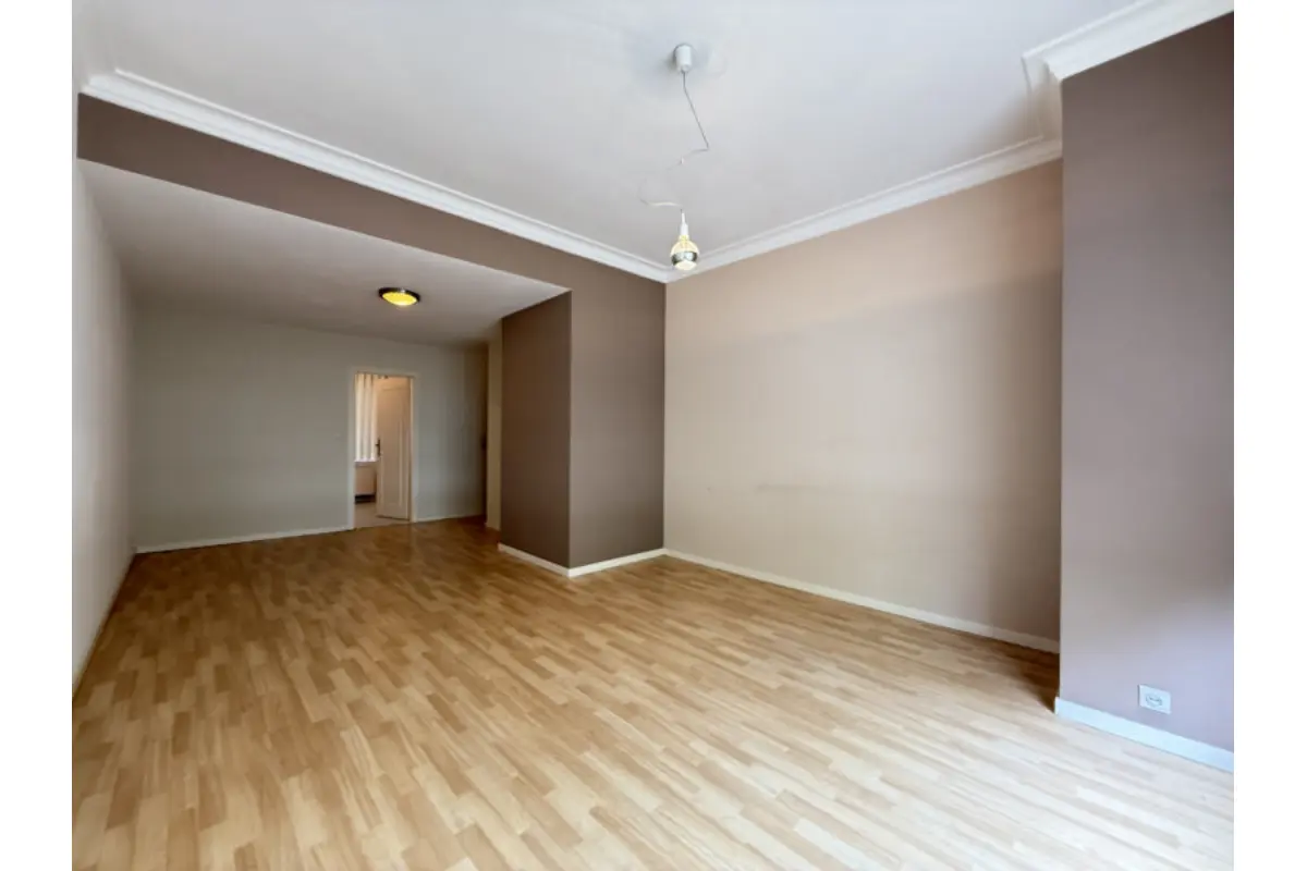 Appartement à  à Uccle 1180 240000.00€  chambres 55.00m² - annonce 767198
