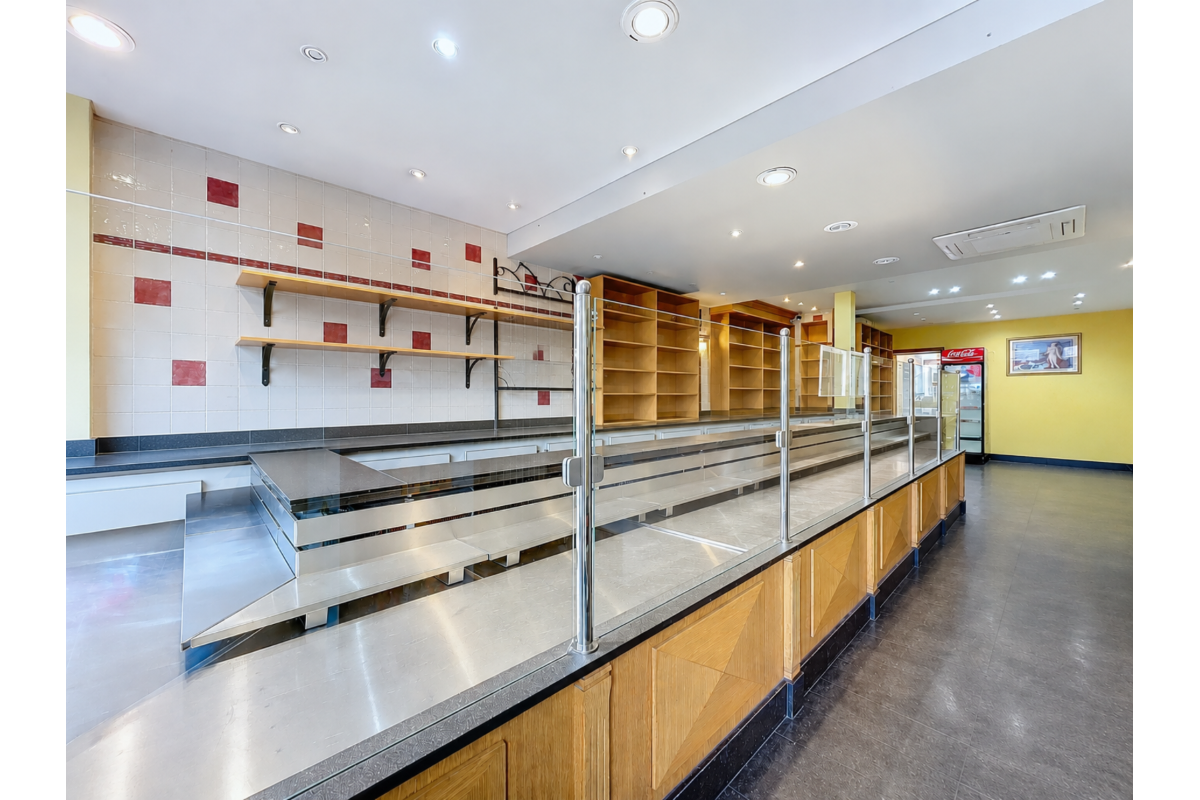 Handelszaak te  koop in Nijvel 1400 250000.00€  slaapkamers 85.00m² - Zoekertje 767710
