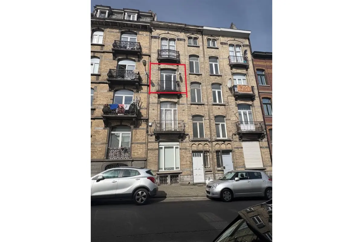 Appartement te  koop in Vorst 1190 189000.00€ 1 slaapkamers 72.00m² - Zoekertje 768314