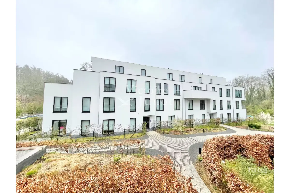 Appartement te  huur in Ukkel 1180 1800.00€ 2 slaapkamers 100.00m² - Zoekertje 767738
