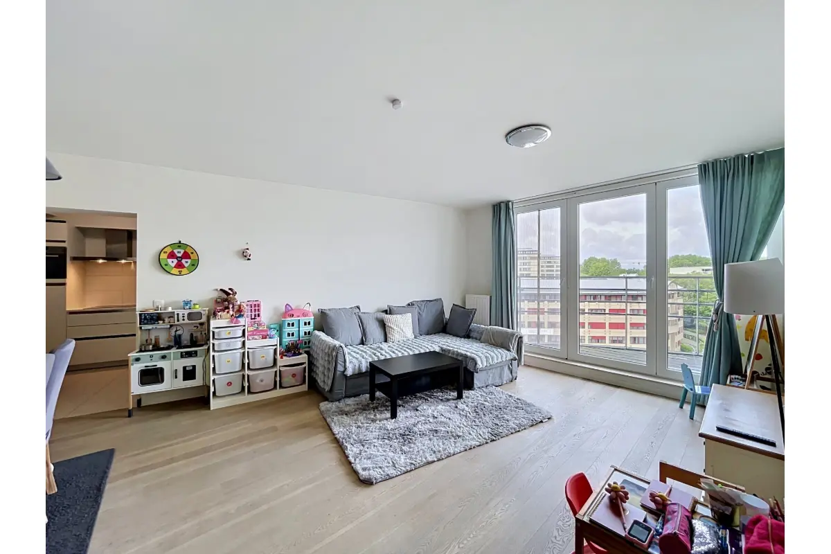 Appartement te  huur in Sint-Lambrechts-Woluwe 1200 1500.00€ 2 slaapkamers 92.00m² - Zoekertje 768261