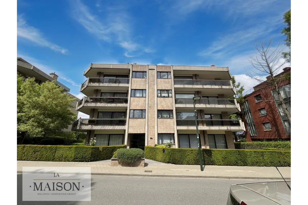 Commerce à louer à Woluwe-Saint-Lambert 1200 3000.00€  chambres 190.00m² - annonce 768218