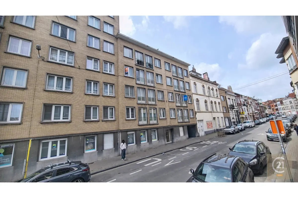 Appartement te  koop in Anderlecht 1070 190000.00€ 2 slaapkamers 75.00m² - Zoekertje 768113