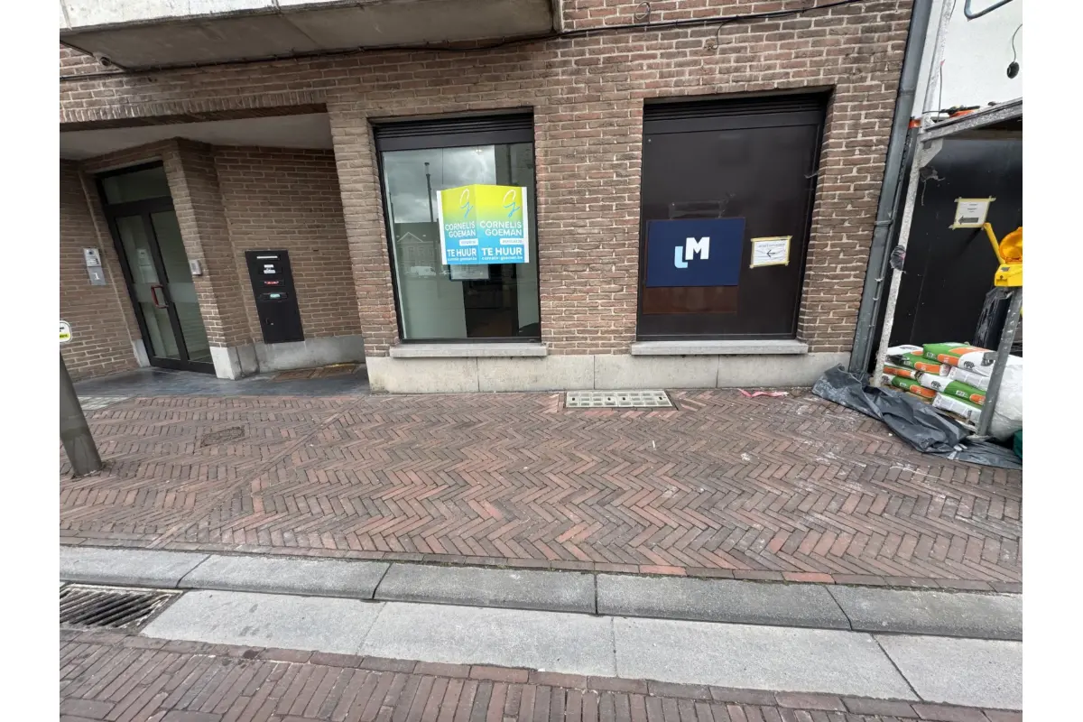Commerce à louer à Brakel 9660 1500.00€  chambres 154.00m² - annonce 767683