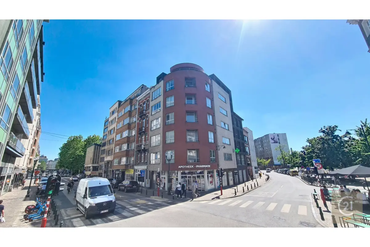 Appartement te  huur in Brussel 1000 1100.00€ 2 slaapkamers 70.00m² - Zoekertje 768075