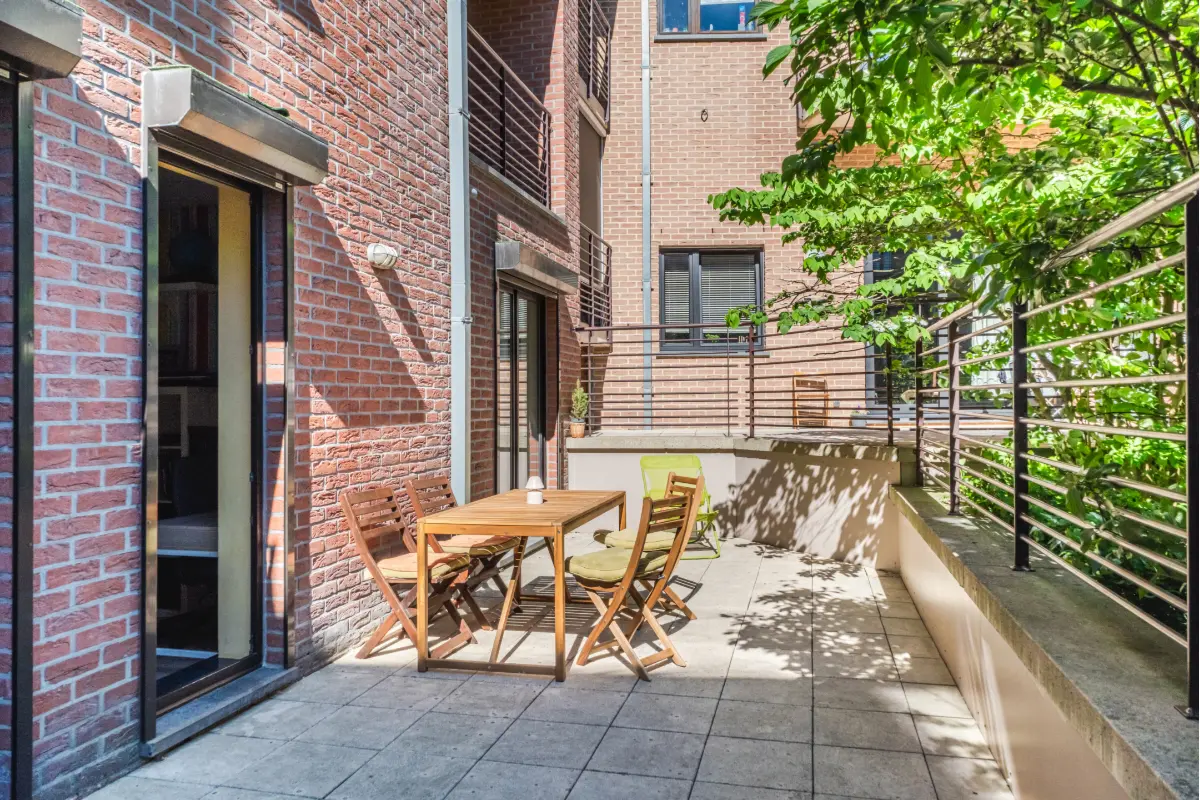 Rez-de-chaussée à vendre à Bruxelles 1000 595000.00€ 3 chambres 123.00m² - annonce 768138