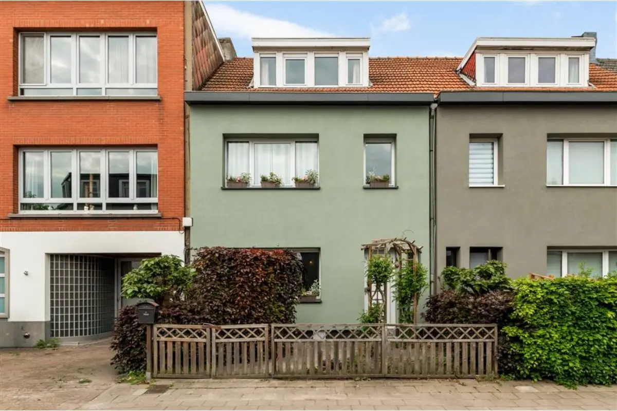 Maison à vendre à Schoten 2900 369000.00€ 3 chambres 166.00m² - annonce 767517