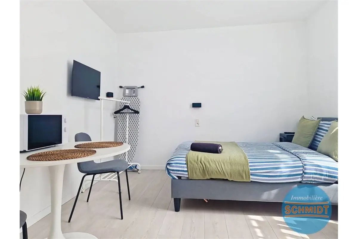 Studio te  huur in Etterbeek 1040 850.00€  slaapkamers 22.00m² - Zoekertje 768230