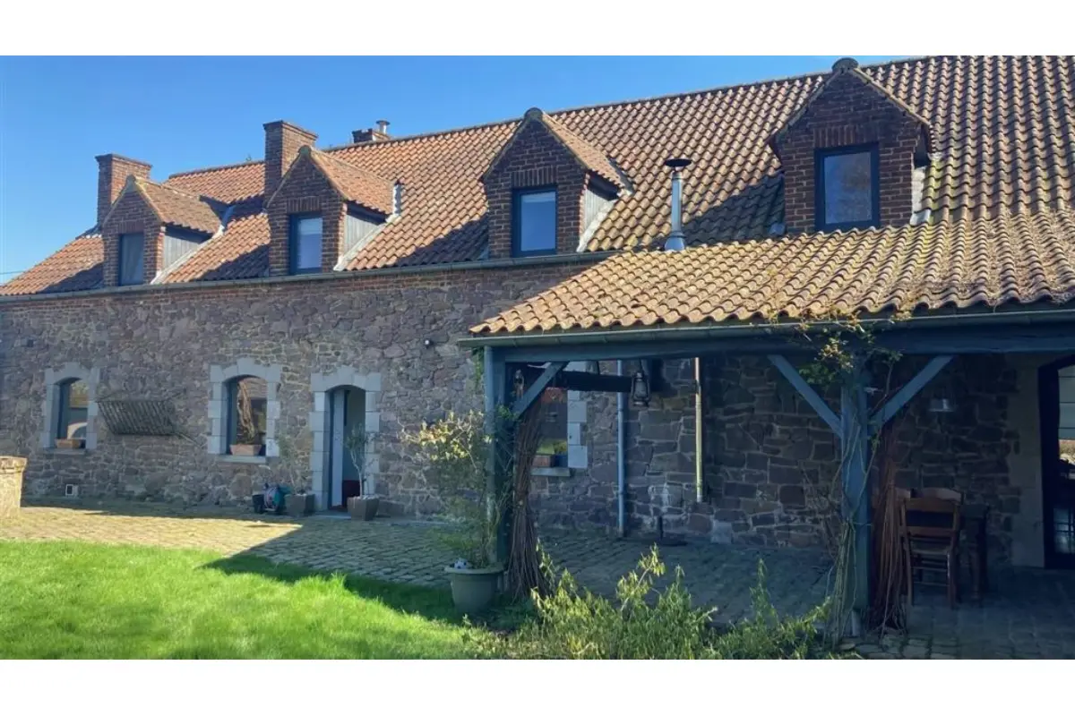 Bungalow à louer à Bienne-lez-Happart 6543 1475.00€ 3 chambres 200.00m² - annonce 767942