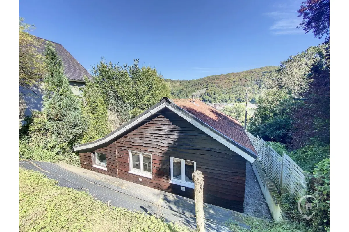 Bungalow te  huur in Dinant 5500 820.00€ 2 slaapkamers 50.00m² - Zoekertje 767585