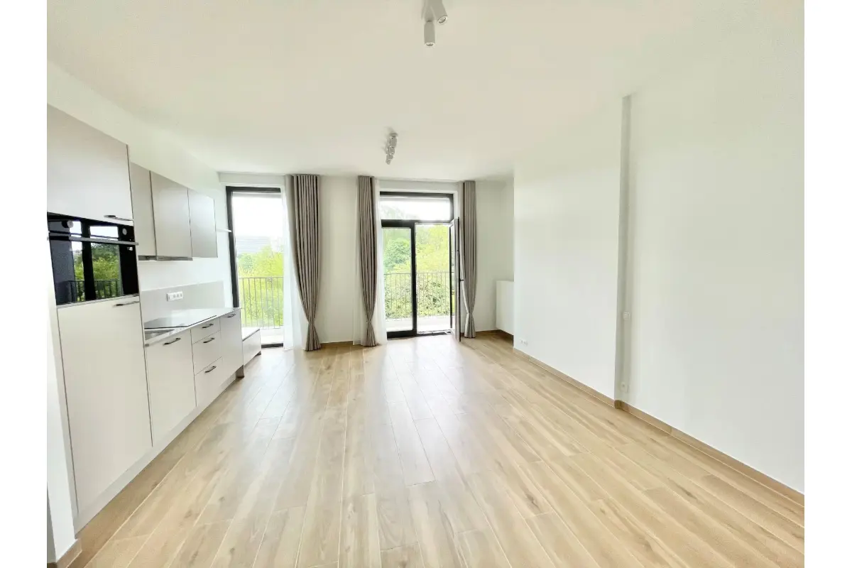 Studio à louer à Woluwe-Saint-Lambert 1200 1050.00€  chambres 42.00m² - annonce 767737