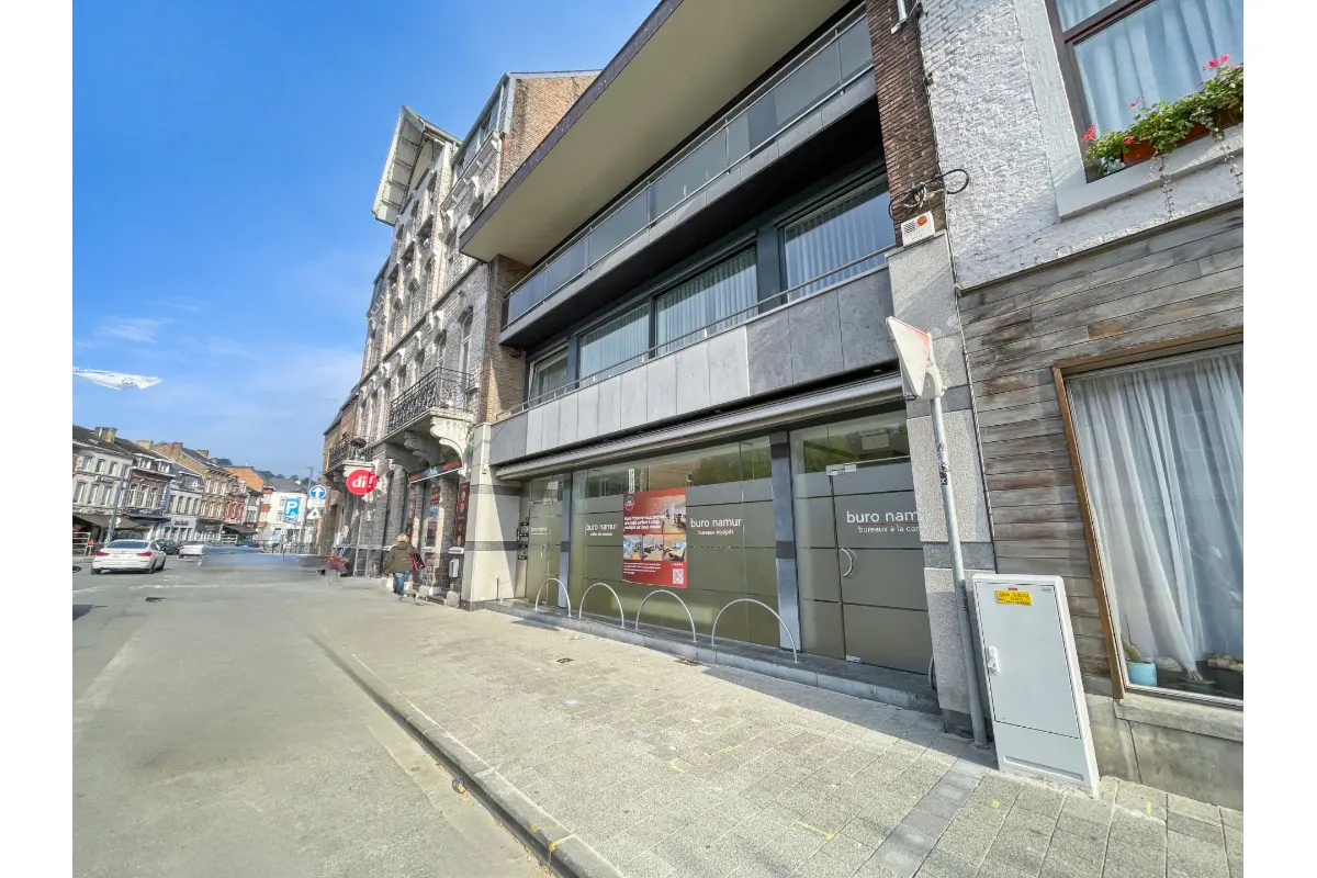 Commerce à louer à Jambes 5100 5000.00€  chambres 953.00m² - annonce 767968
