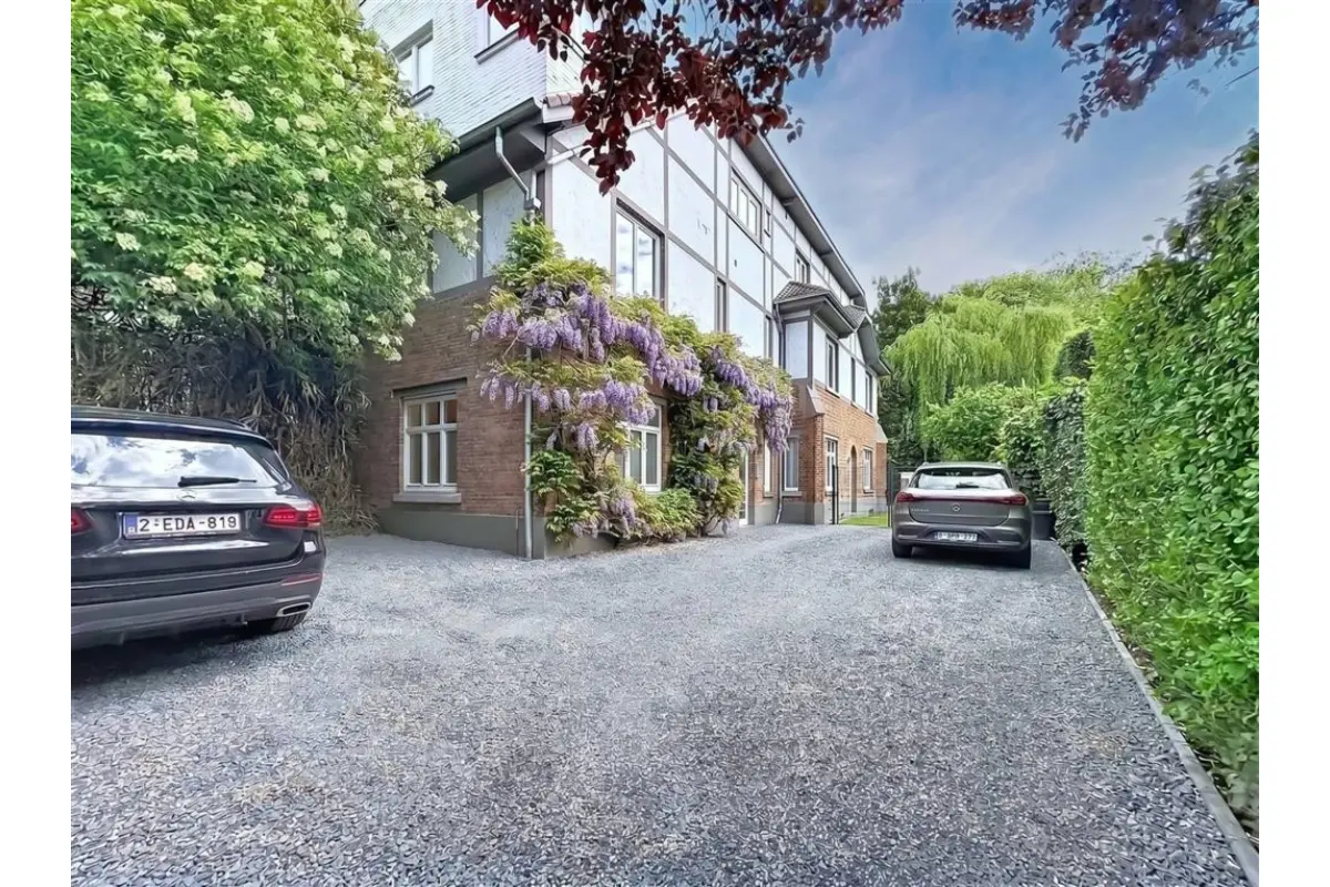 Huis te  koop in Ukkel 1180 1450000.00€ 5 slaapkamers 409.00m² - Zoekertje 767728