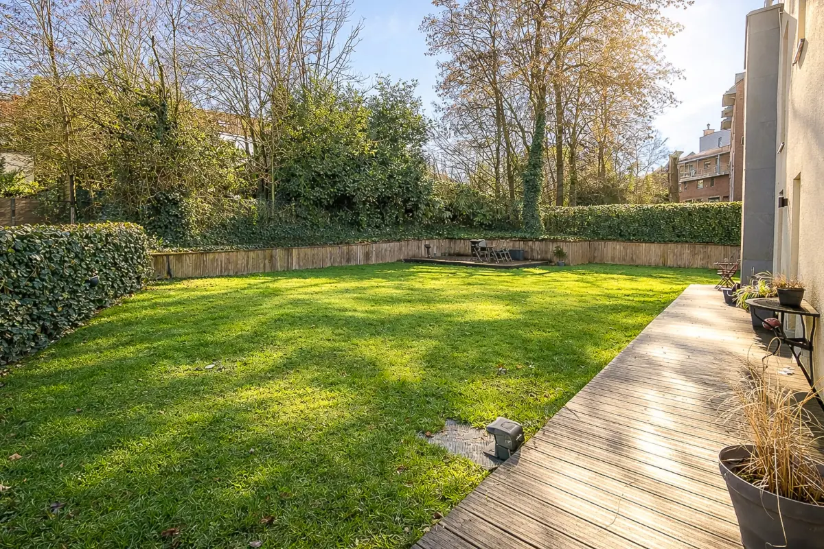 Appartement te  huur in Ukkel 1180 1600.00€ 2 slaapkamers 104.00m² - Zoekertje 768547